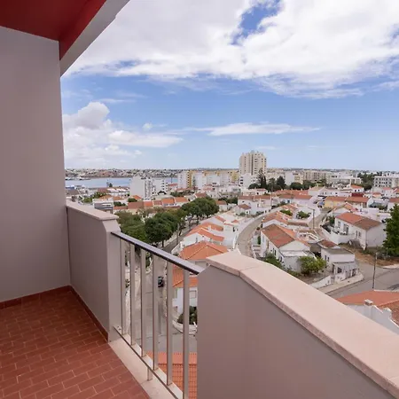 2 Bedroom By Innkeeper Apartment